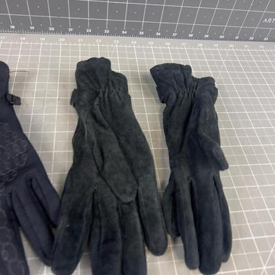 3 Pair of Black Gloves 