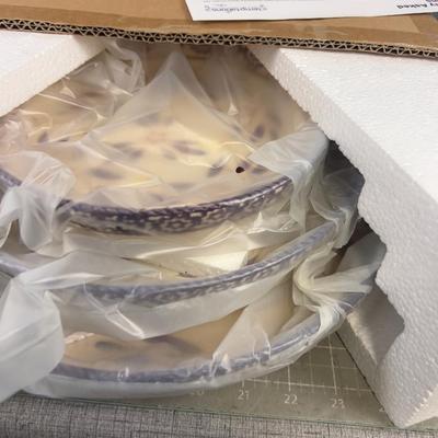 3 Nested Deep Dish Platters matching Purple 