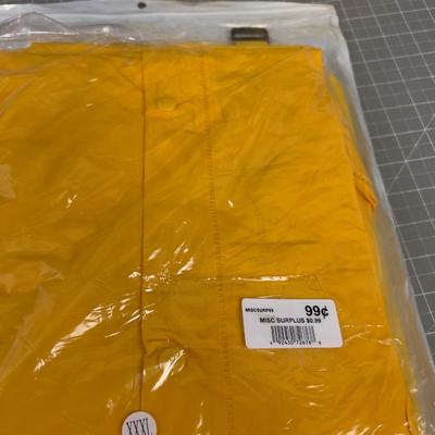 RAIN GEAR, NEW 
