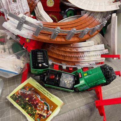 Fisher Price Geo Trax's Christmas TRAIN