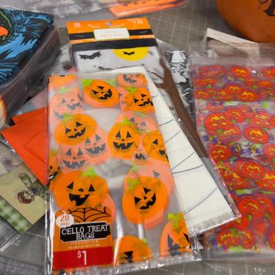 The Previously Forgotten Holiday Stuff HALLOWEEN Items