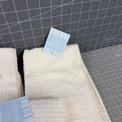 3 sets of 2 Off White Cream Kitchen with Lace Edge NICE