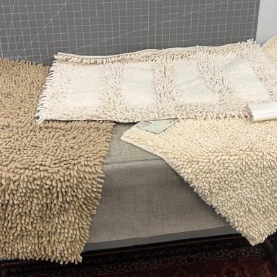 3 new Bathroom rugs 