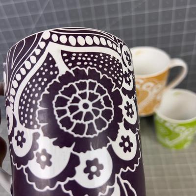 Lovely set of Coffee Cups (6) by Trish Richman