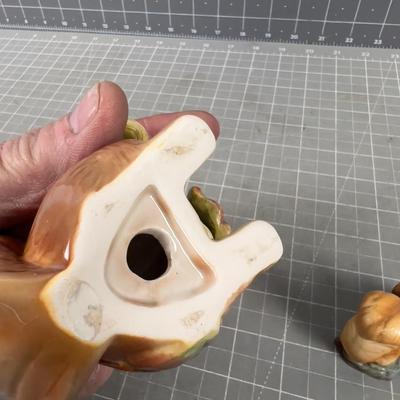 Vintage: Squirrel Salt & Peper Plus a Toothpick Holder