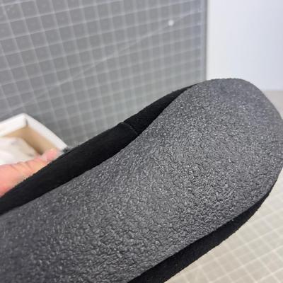 Mintonka Women's Size 10 NEW Slippers 