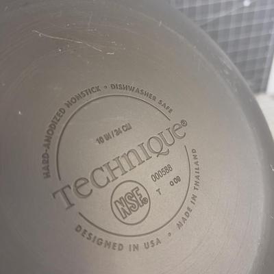 TECHNIQUES MIXED LOT