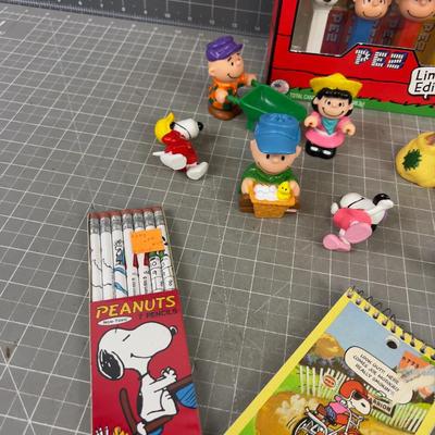 PEANUTS Items - ALL COLLECTIBLES. 