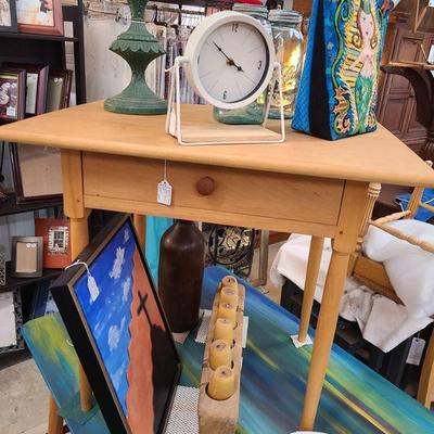 SHAKER furniture table 