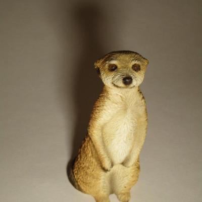 Sandicast meerkat suricate sculpture figurine