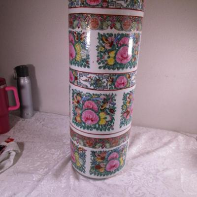 Decorative Chinese porcelain umbrella stand
