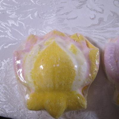 2 Bubbly Belle bath bombs