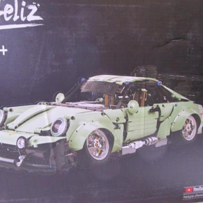 Nifeliz PR946 Porsche sports car