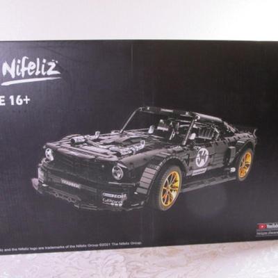 Nifeliz Black sports car MH34