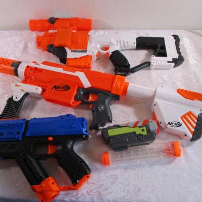 3 Nerf guns