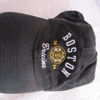 4 Ball caps