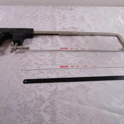 Hacksaw with 2 extra Stanley blades