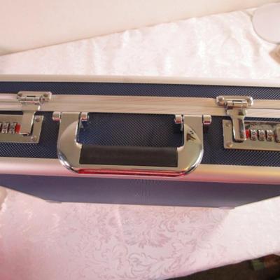 Invicta hard-sided watch case