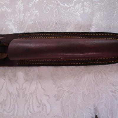 Hand-forged Damascus steel blade knife with leather sheaf