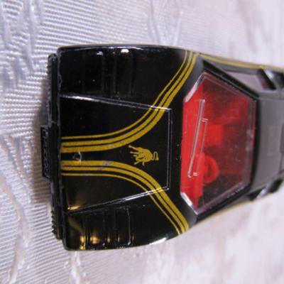 6 tomica die cast cars