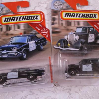 2 Matchbox cars