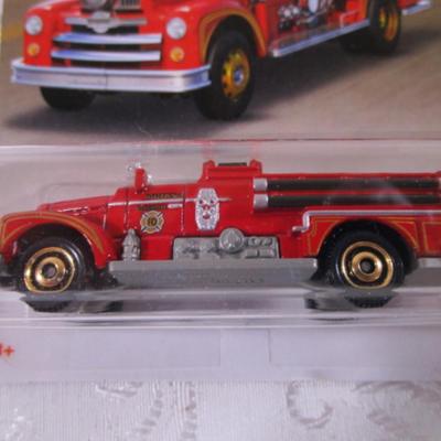 2 Matchbox cars