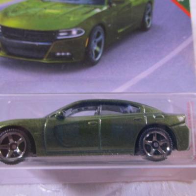 2 Matchbox cars
