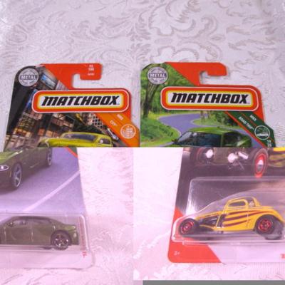 2 Matchbox cars