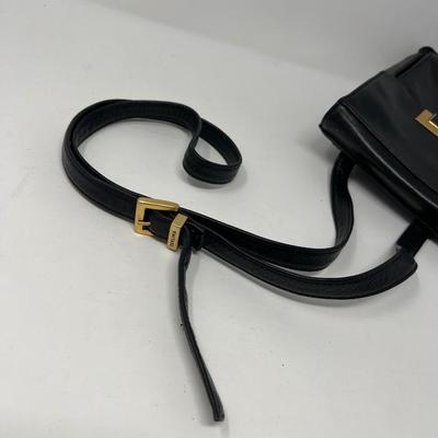 Perlina New York Shoulder Bag