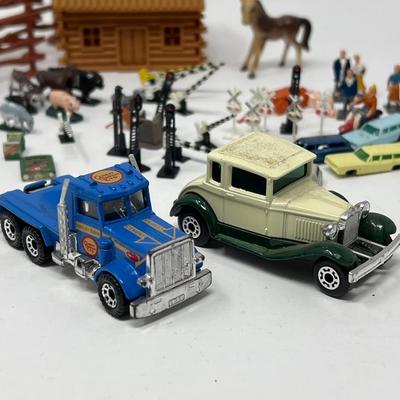 Vintage Farm & Town Accessories for Railroad