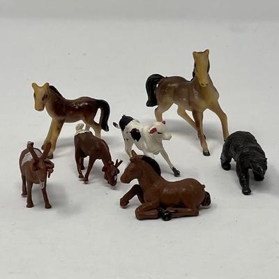 Vintage Farm & Town Accessories for Railroad