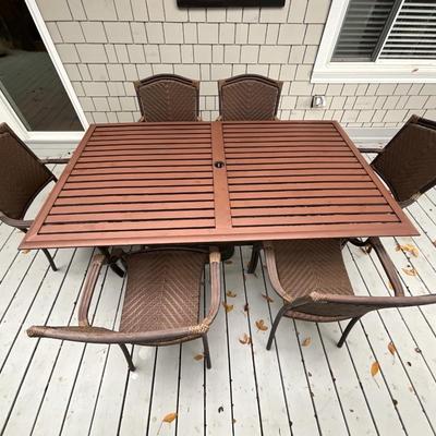 10 Piece Summer Classics Wrought Aluminum Table, Chairs, Side Table