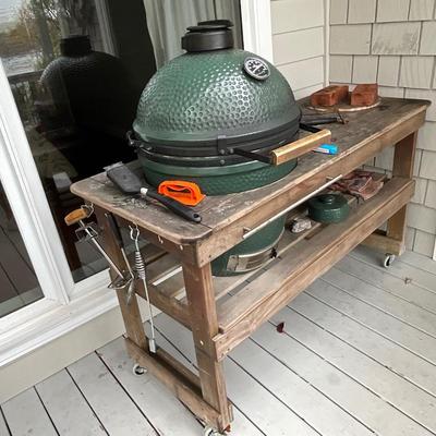 Green Egg Large With Rolling Table