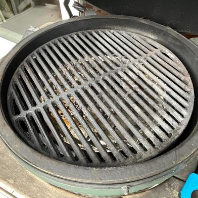 Green Egg Large With Rolling Table