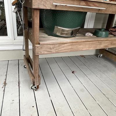 Green Egg Large With Rolling Table