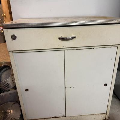 Lower metal cabinet