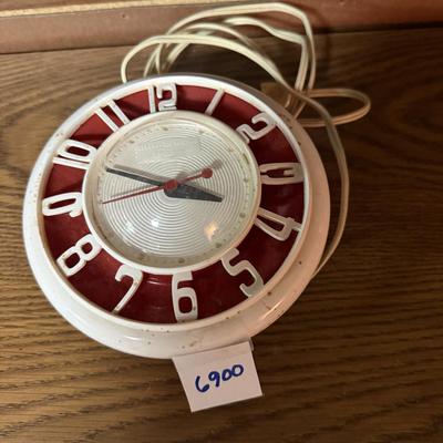 MCM 1950’s General Electric Telechron clock