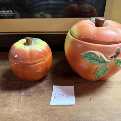 Apple jars