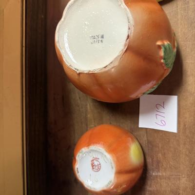 Apple jars