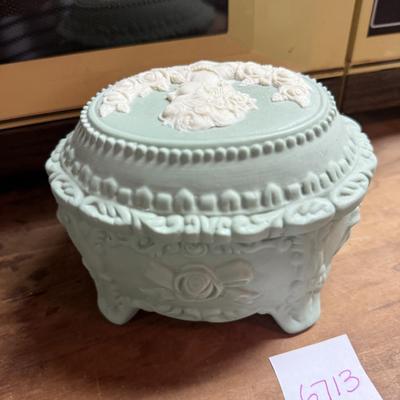 Jasper green trinket box