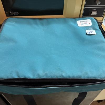 Pyrex portables carrier