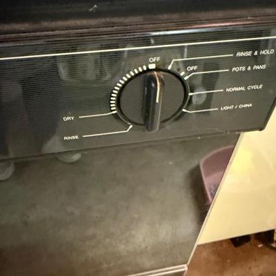 Maytag dishwasher