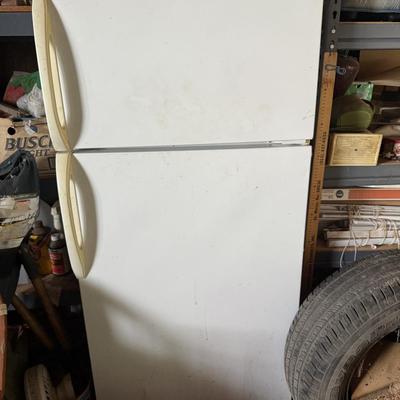 Magic Chef refrigerator