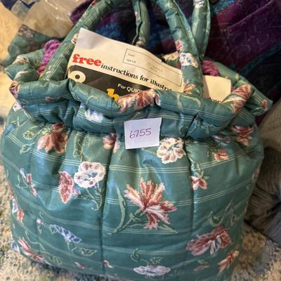 Bag with yarn
