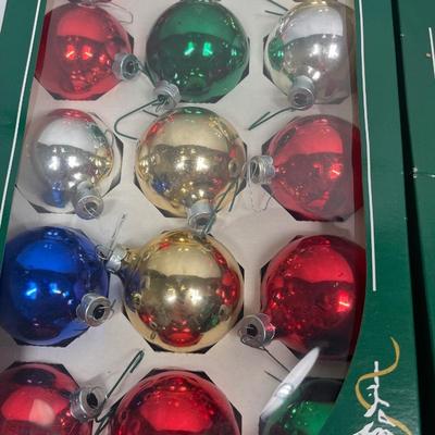 Vintage Christmas Tree Ornaments multicolored