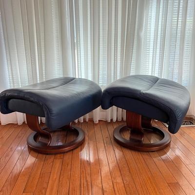 Pair of Leather Ekornes Stressless Ottomans Leg Rests