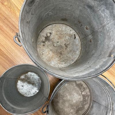 3 metal buckets