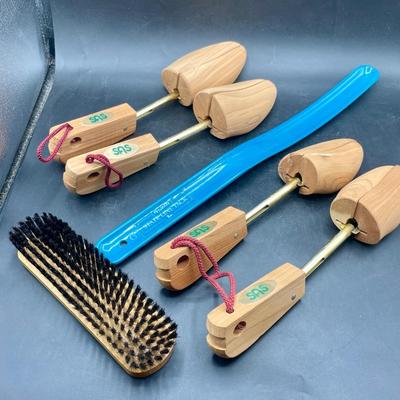 Shoe Accessory Lot