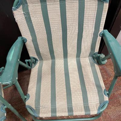 Kids folding out door chairs