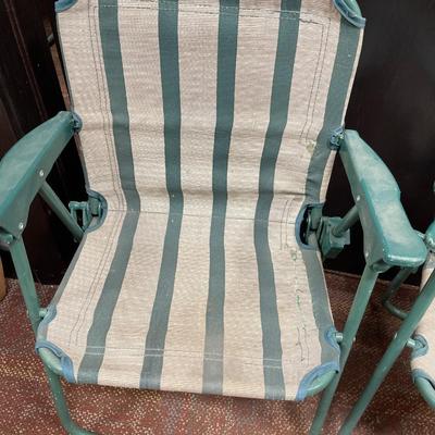 Kids folding out door chairs